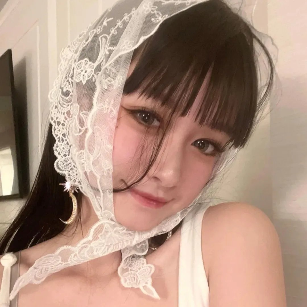 想被拥抱的12个女人